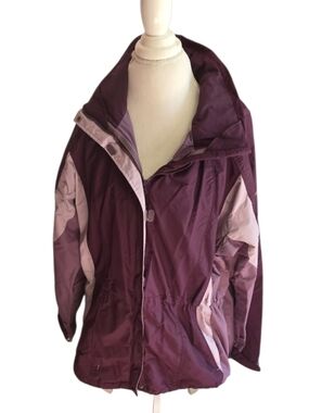 ⛷️ Women's Two-Tone Plum Columbia Ski Jacket with Pale Mauve Accents